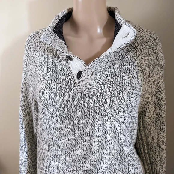 Roots Knit Heavyweight Henley Sweater, Size Large - Picture 3 of 7